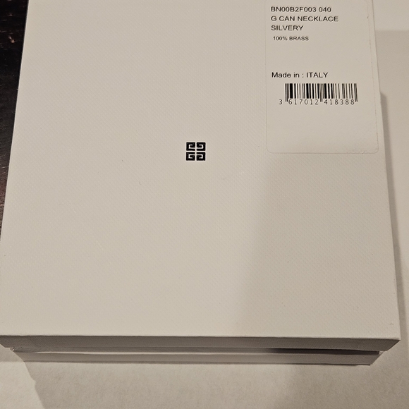 GIVENCHY 4G Chain Necklace - UNISEX - Picture 8 of 8